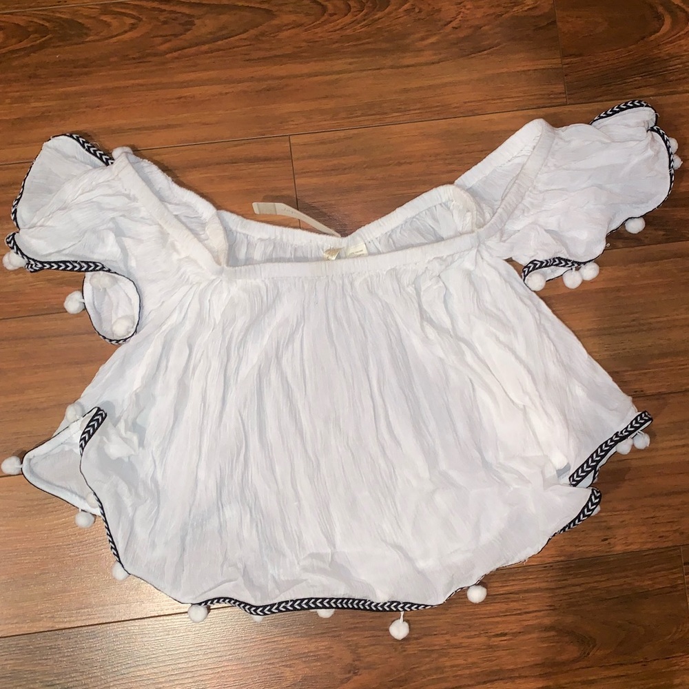 NWT Off The Shoulder Shirt